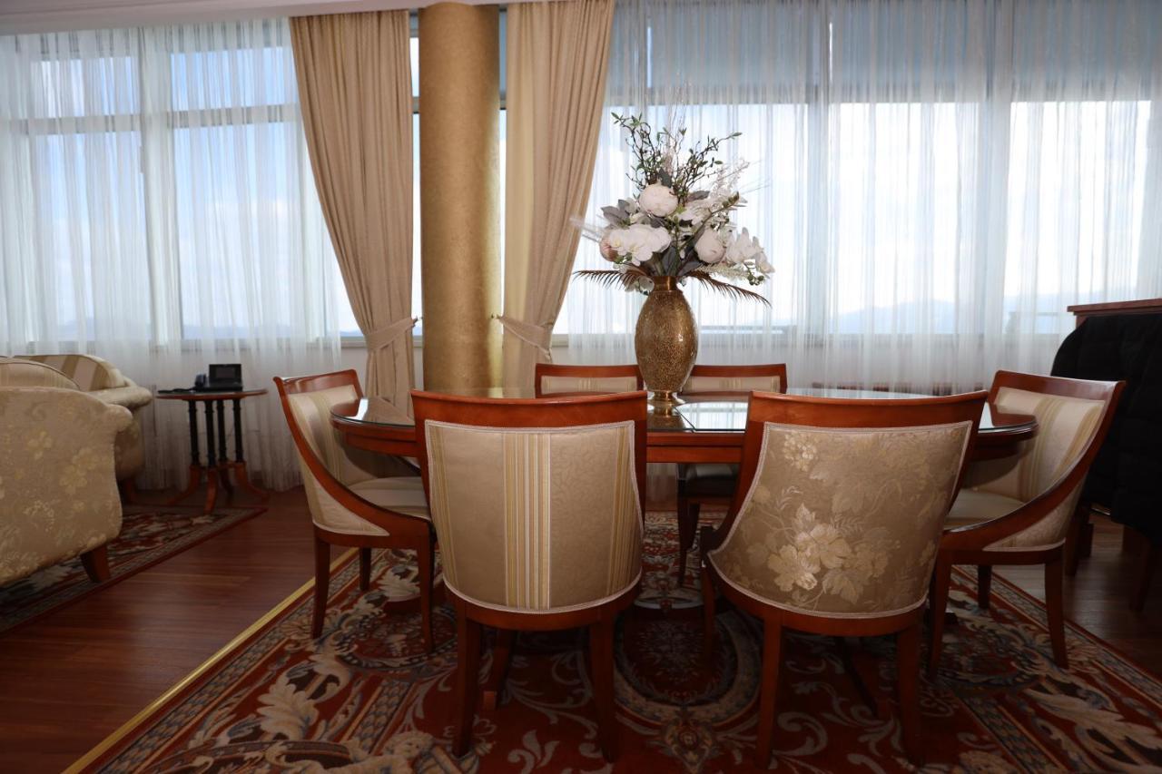 Apart-Hotel Integra Banja Luka Esterno foto