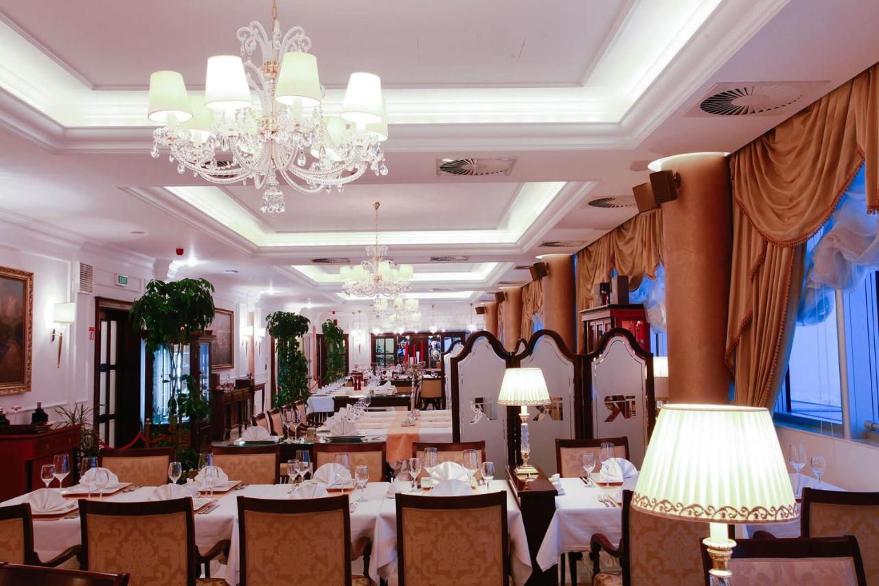 Apart-Hotel Integra Banja Luka Esterno foto