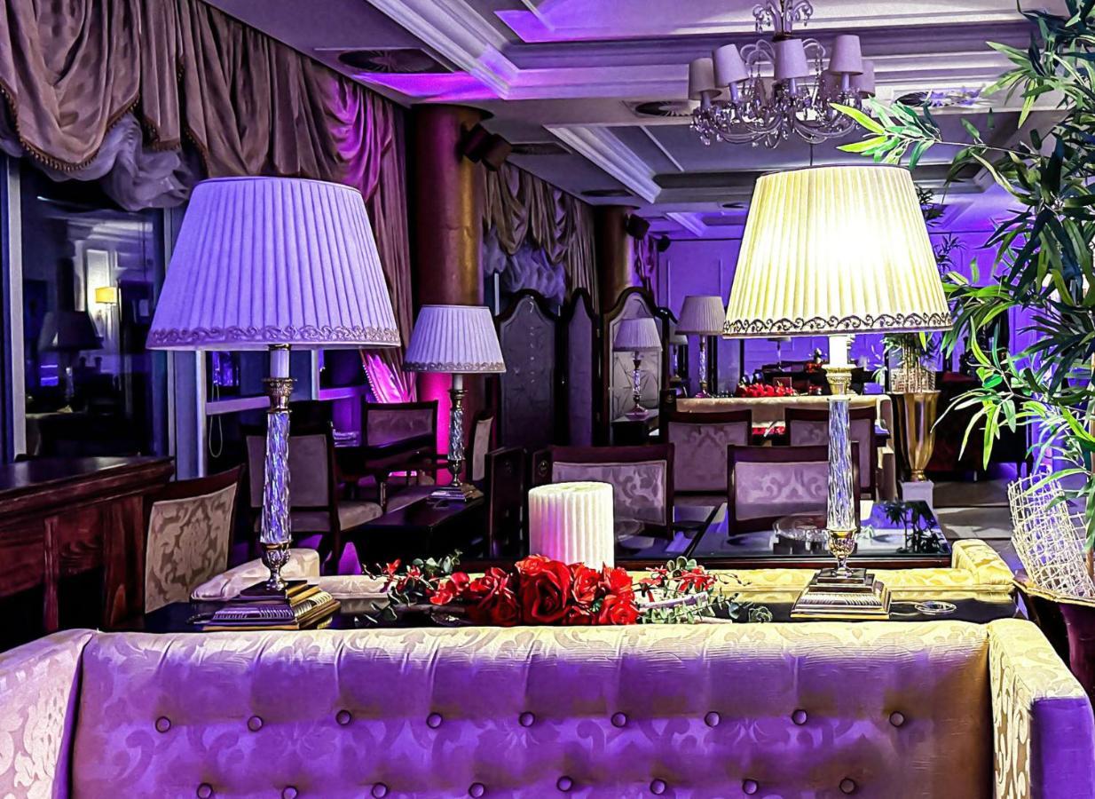 Apart-Hotel Integra Banja Luka Esterno foto