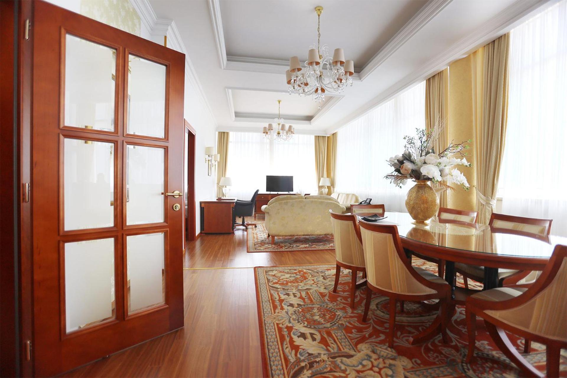 Apart-Hotel Integra Banja Luka Esterno foto